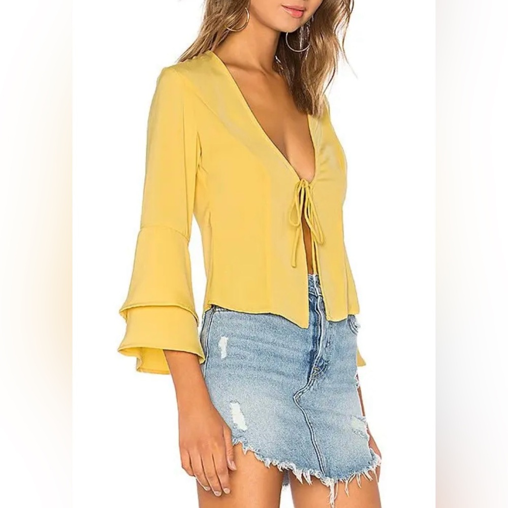 superdown Julia Ruffle Top in yellow - Picture 2 of 5